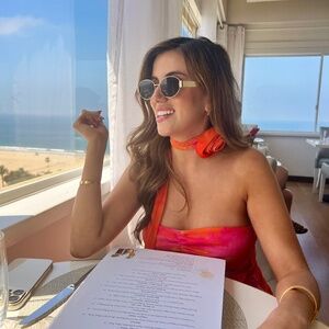 Meet your Posher, Yoceline